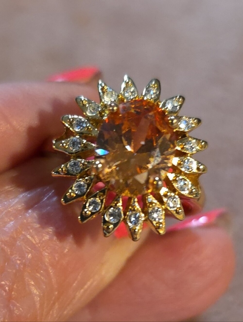 Vintage Gold Tone Spiked Sunburst Glass Citrine Cocktail Statement Ring